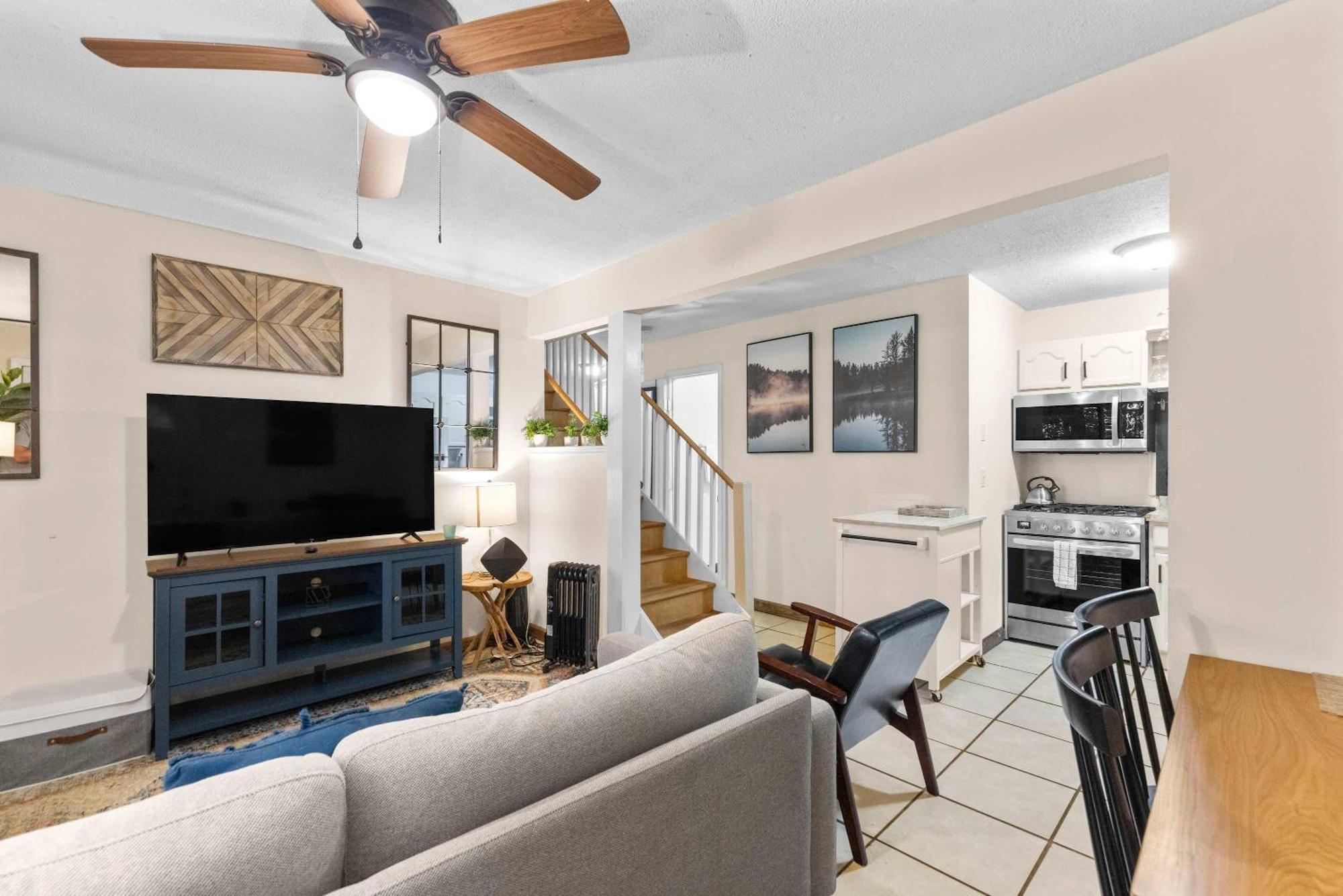 Modern Mountain Cottage W Hot Tub, Fire Pit, Wifi Inwood Εξωτερικό φωτογραφία